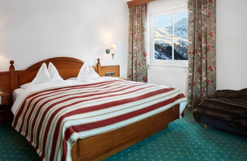 Sankt Christoph am Arlberg Hotel | Alpenhotel St. Christoph