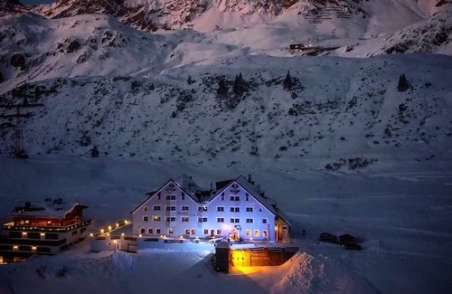 Sankt Christoph am Arlberg Hotel | Alpenhotel St. Christoph