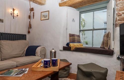 Dittisham House | Alpha Cottage
