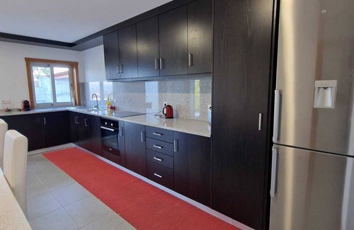 Amares Cottage | Alpha House