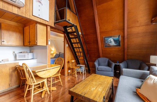 Otter Rock House | Alpine Chalet #11 Full Loft - Otter Rock, OR