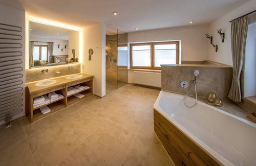 Wallgau Apartment | Alpine Chalet 4 * Naturally beautiful vacation