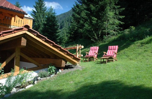 Hinterstein Apartment | Alpine Chalet "Herzog Max" - Pension Hochvogel