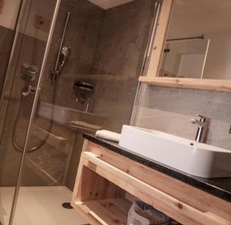 Luns Ski Chalet | Alpine Chalets App. Pichlerhof