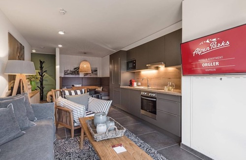 Kaprun Apartment | Alpine Dreams Breakfast - AlpenParks Hotel & Apartment Orgler