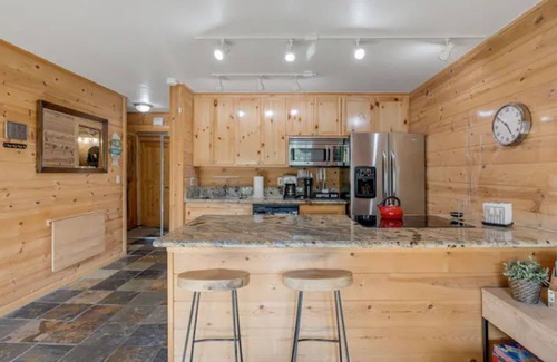 Kingsbury House | Alpine Escape* Monthly Rental