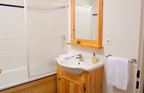 Saint-Jean-d'Arves House | Alpine Haven: Hotel Unit w/ Ski Lockers & Kitchen, Near Slopes