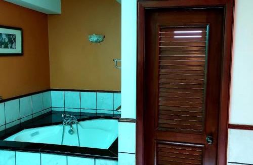 Taman Tanjung Ski Chalet | Alpine LXPD Full Seaview Water Chalet