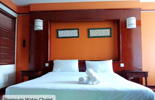 Taman Tanjung Ski Chalet | Alpine LXPD Premium Water Chalet