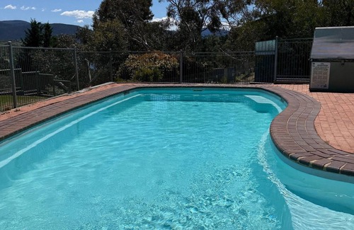Jindabyne Apartment | Alpine Mountain View - 24/13-15 Kirwan Close