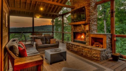 Blue Ridge House | Alpine Ridge