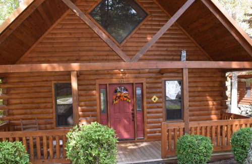 White Oak Lodge House | Alpine Spirit - Smoky Mountain Family Fun!