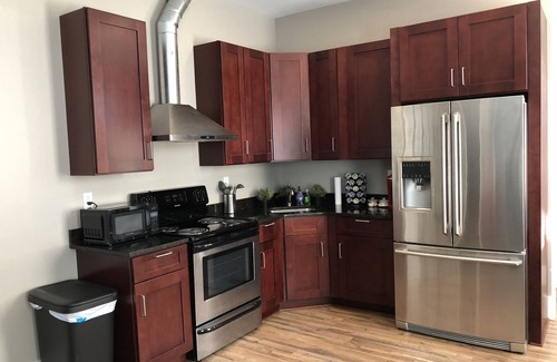 Lancaster Apartment | Al’s Apartment