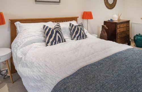 Alverdiscott House | Alscott Annexe