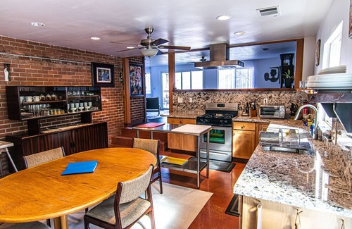 Three Rivers House | Alta Peak House~ Outdoor Pool; Private EV Outlet; Close to SNP entry