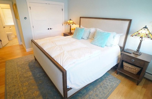 Mount Sunapee House | Alta Vista on Lake Sunapee