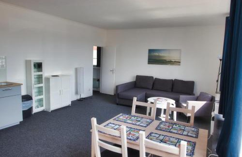 Ronnau House | Alte Segelschule