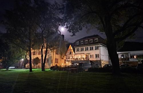 Bruttig House | Alte Winzerschenke