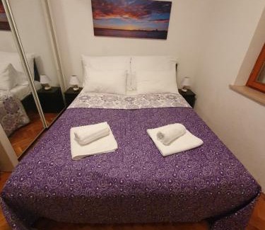 Vrpolje House | Altea holidey home with Jacuzzi and free parking