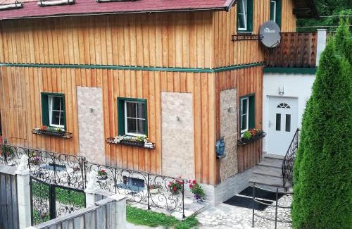 Altaussee House | Altes Forsthaus am Bach