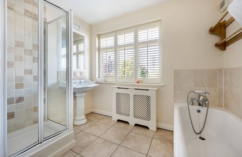 Putney House | ALTIDO Modern house w/ garden in Putney