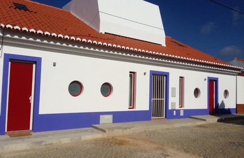 Baiona Bed & Breakfast | Altinho B&B - Quartos - Rooms - Odeceixe