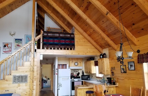 San Juan River Village Cabin | Altitude Adjustment cabin near Wolf Creek - pet friendly
