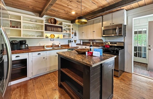 Mirror Lake Cabin | Altitude Adjustment | Modern Farmhouse Style with Gorgeous Mountain Views