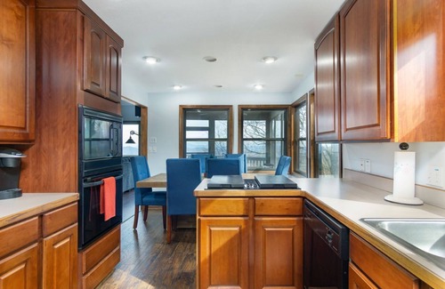 Mountain Air House | Altitude Adjustment | Mtn Air Community, Deck & Gorgeous Views!