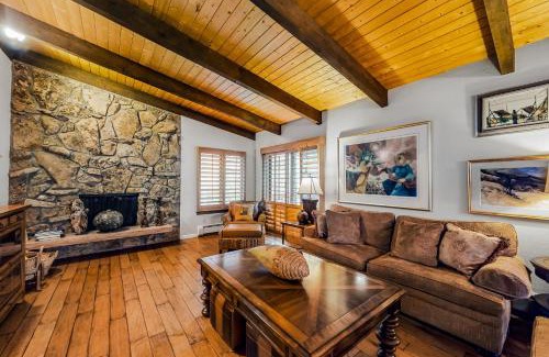 Knollwood House | Altitude Haus
