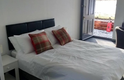 Assynt Hotel | Altnacealgach Motel