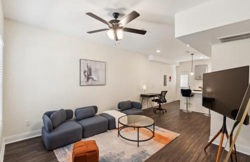 Clarksville Apartment | Alto B5 I Luxurious & Spacious I Free Parking