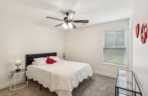 Clarksville Apartment | Alto D8 I Modern New Construction 2bd Apartment