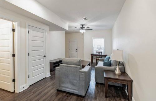 Clarksville Apartment | Alto M5 Marvelous 2bd,25bth Wpool Acc