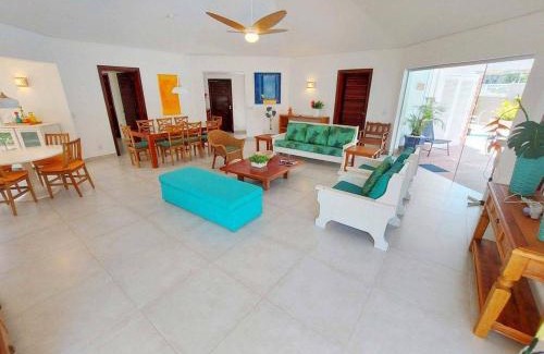 Jardim Virginia House | Alto padrão com piscina 300m da praia