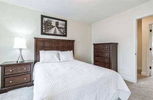 Clarksville Apartment | Altog2 Immense Unit 2bd 25 Bth