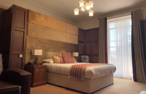 Alton Hotel | Alton House Hotel