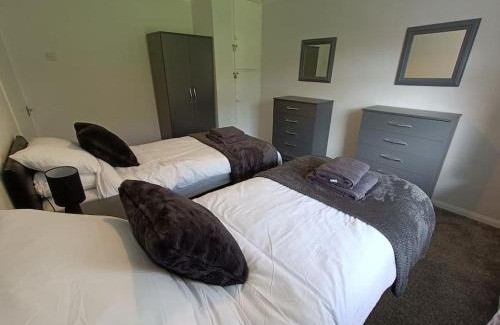 Werrington House | Alton Towers/Foxfield & Oak Barns/Peak District