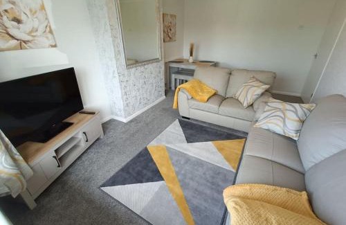 Werrington House | Alton Towers/Foxfield & Oak Barns/Peak District