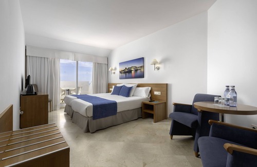 Carihuela Hotel | AluaSun Lago Rojo - Adults Recommended