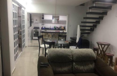 Jardim Vitoria House | Aluguel de casa no Guaruja proximo a praia para temporada