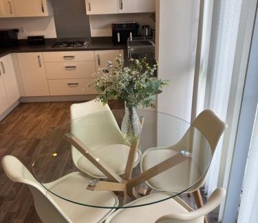 Wolverhampton Bed & Breakfast | Alvea Living