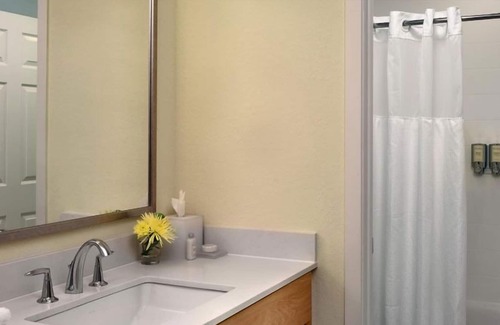 Parsippany House | Always A Great Idea To Unwind! Awesome Unit! Free Parking! Pet-Friendly Property