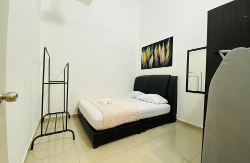Kluang House | Alyn Home Kluang II Netflix Wifi Coway