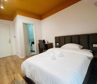 Tirana House | Alze Hotel - Tirana
