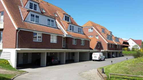 Dassow Apartment | Am Pool und Strand 8