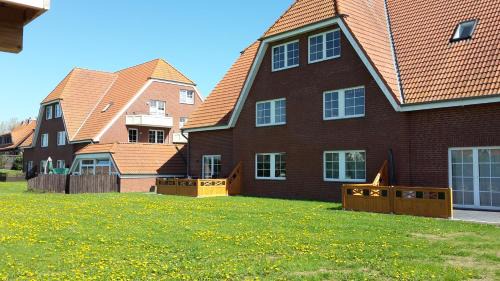 Dassow Apartment | Am Pool und Strand 8