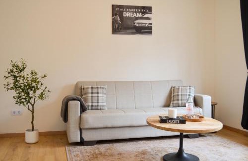 Eilshausen Apartment | AMA Home AMALI - Geräumiges Apartment mit Balkon & Parkplatz - Perfekt für Business & Erholung
