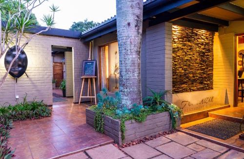 Hluhluwe House | Ama Zulu Guesthouse & Safaris