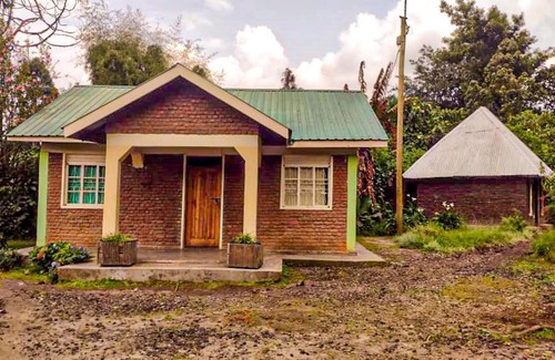 Western Region Hotel | Amajambere Iwacu Community Camp
